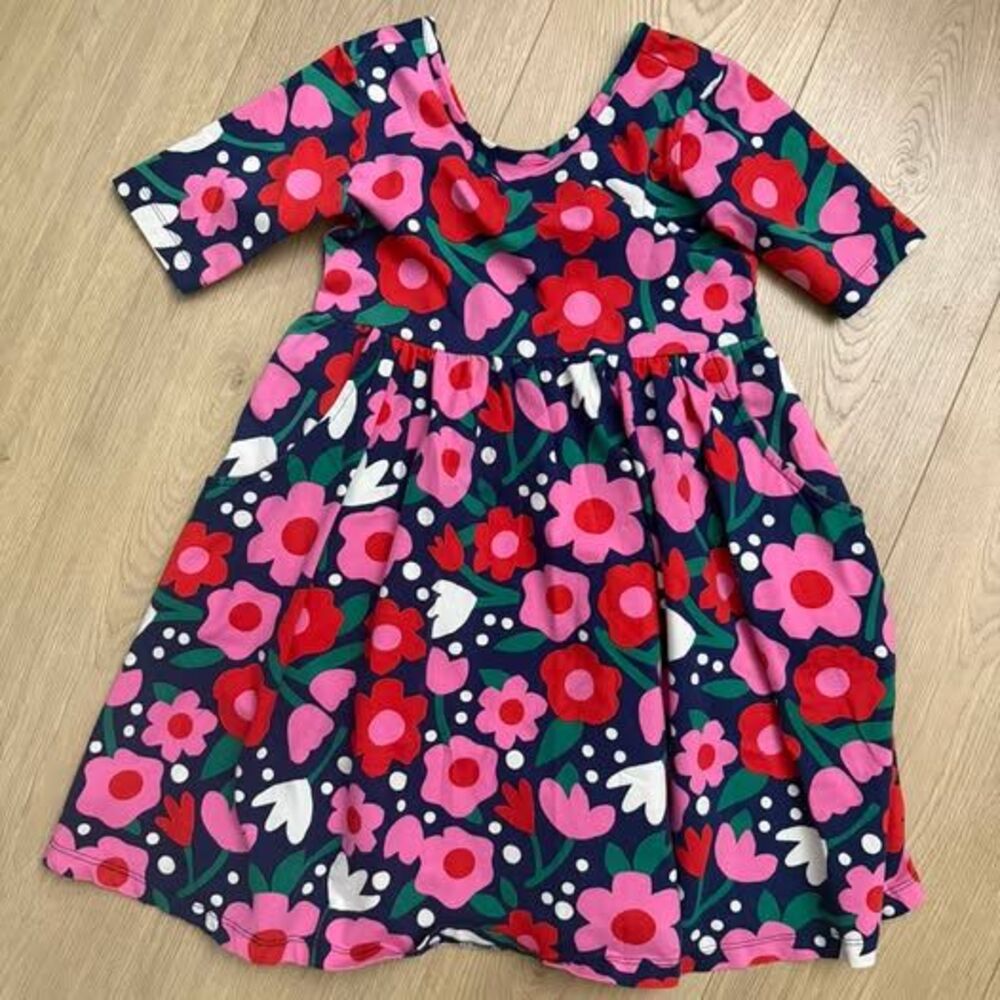 Hanna Andersson Floral Rosy posey Short Sleeve Dress Size 8